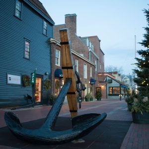 Anchor monument on Themes ave