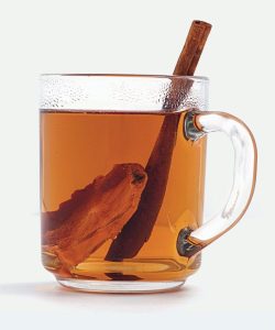 Persimmon Cinnamon Tea Mocktail, recipe courtesy of Caroline Hwang, photo by Beatriz da Costa.