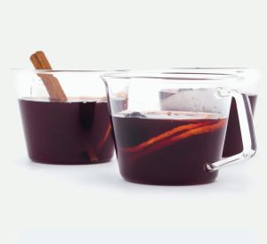 Mulled Winter Punch Mocktail, recipe courtesy of Caroline Hwang, photo by Beatriz da Costa.